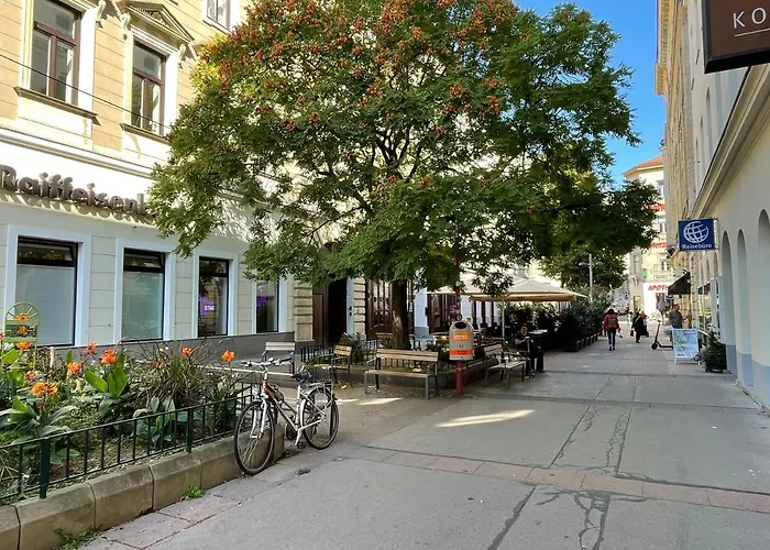 Cosy Located At Famous Kutschkermarkt